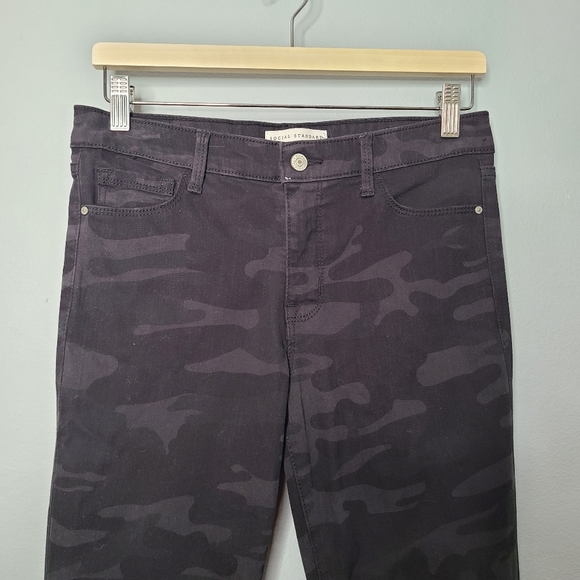 Sanctuary Social Standard Camo High Rise Skinny Ankle Jeans NEW - Picture 3 of 7